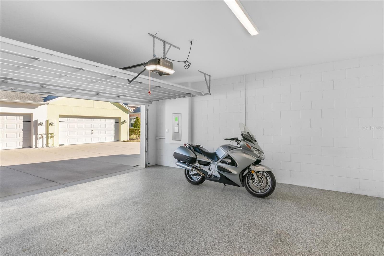 Image 29 of 51 For 485 Margaritaville Avenue