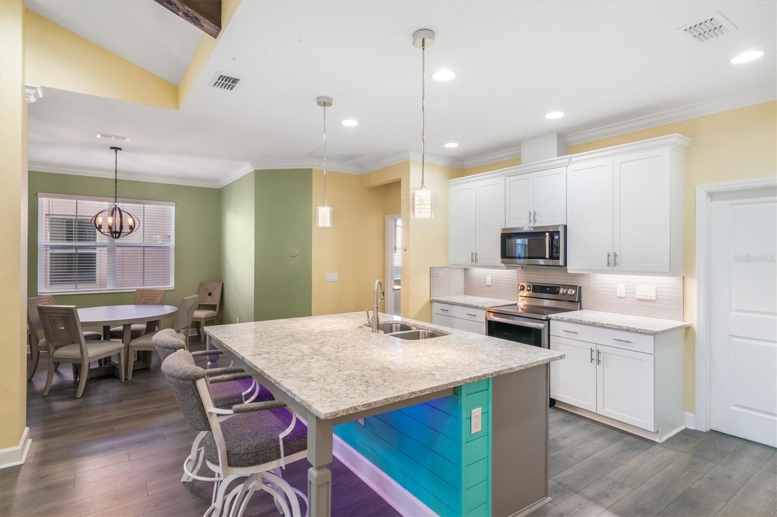 Image 5 of 51 For 485 Margaritaville Avenue