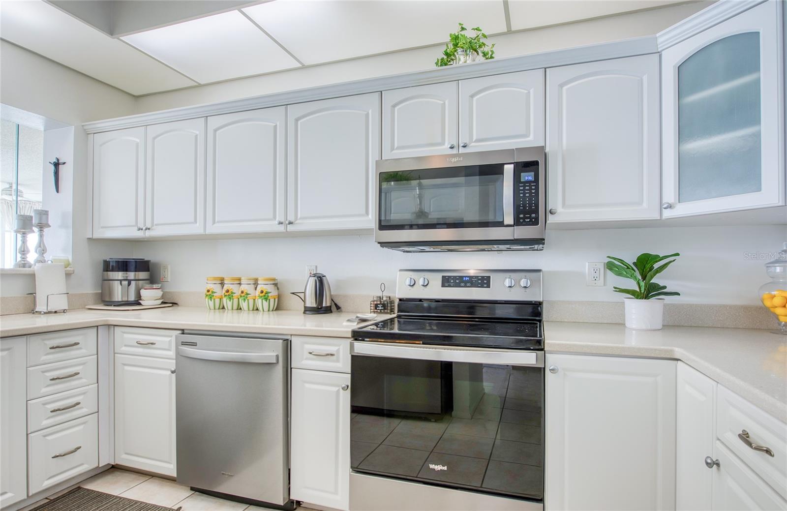 Image 12 of 39 For 8040 Sailboat Key Boulevard S 303