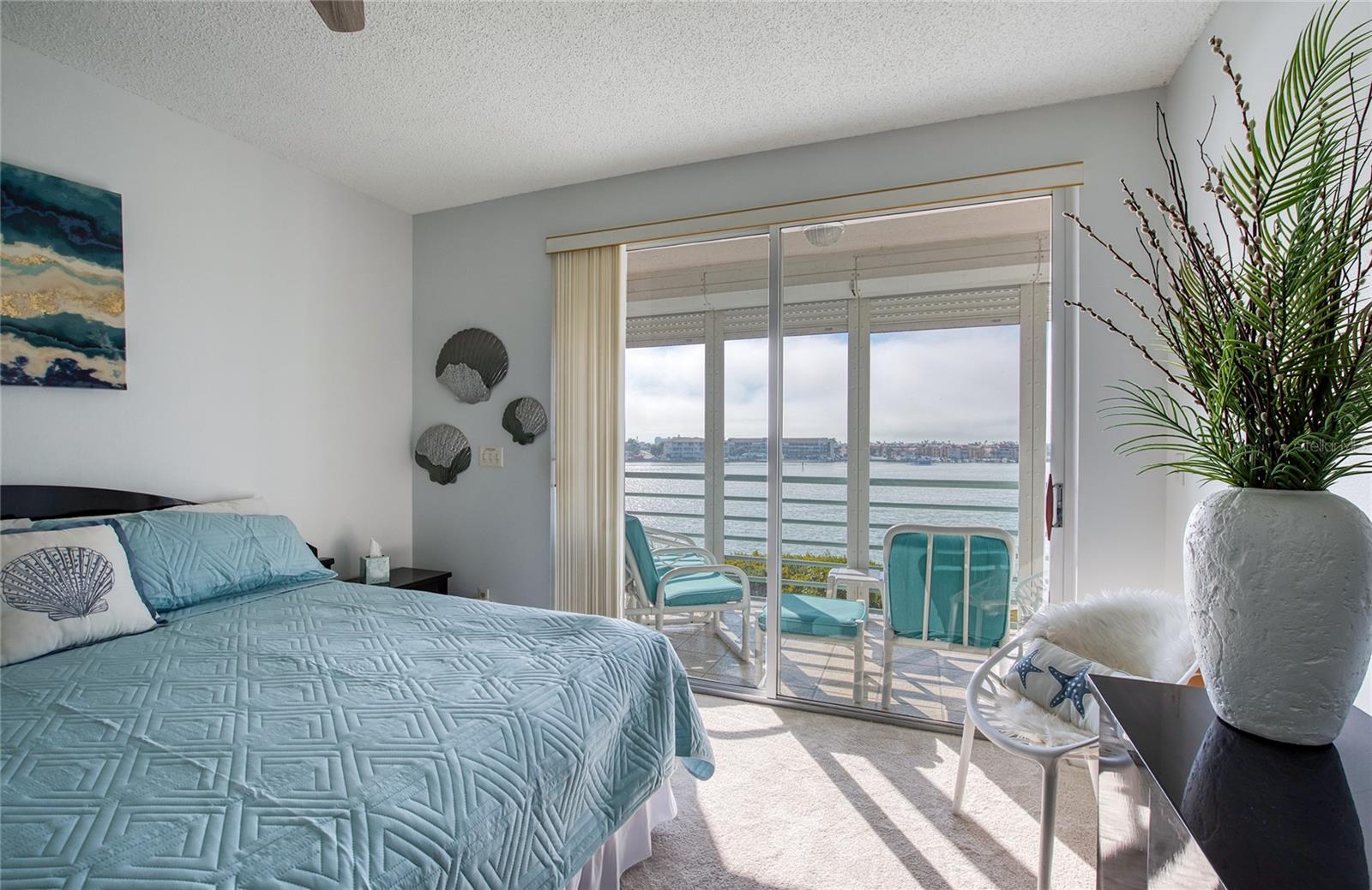 Image 21 of 39 For 8040 Sailboat Key Boulevard S 303