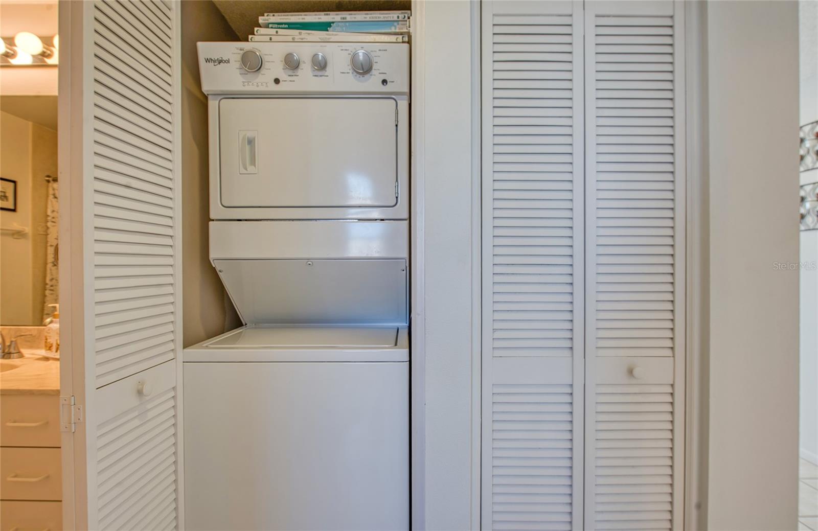 Image 33 of 39 For 8040 Sailboat Key Boulevard S 303