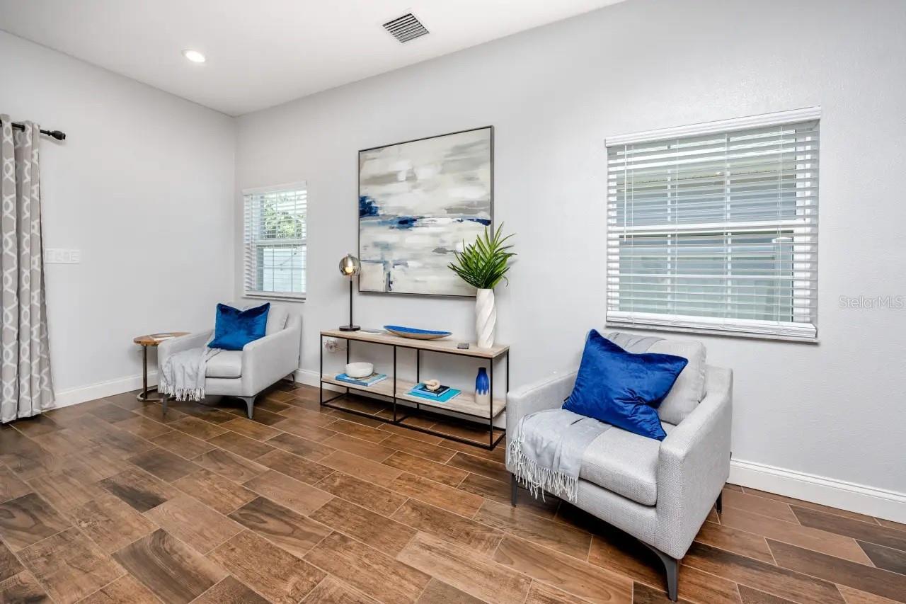 Image 10 of 33 For 920 8th Avenue Nw