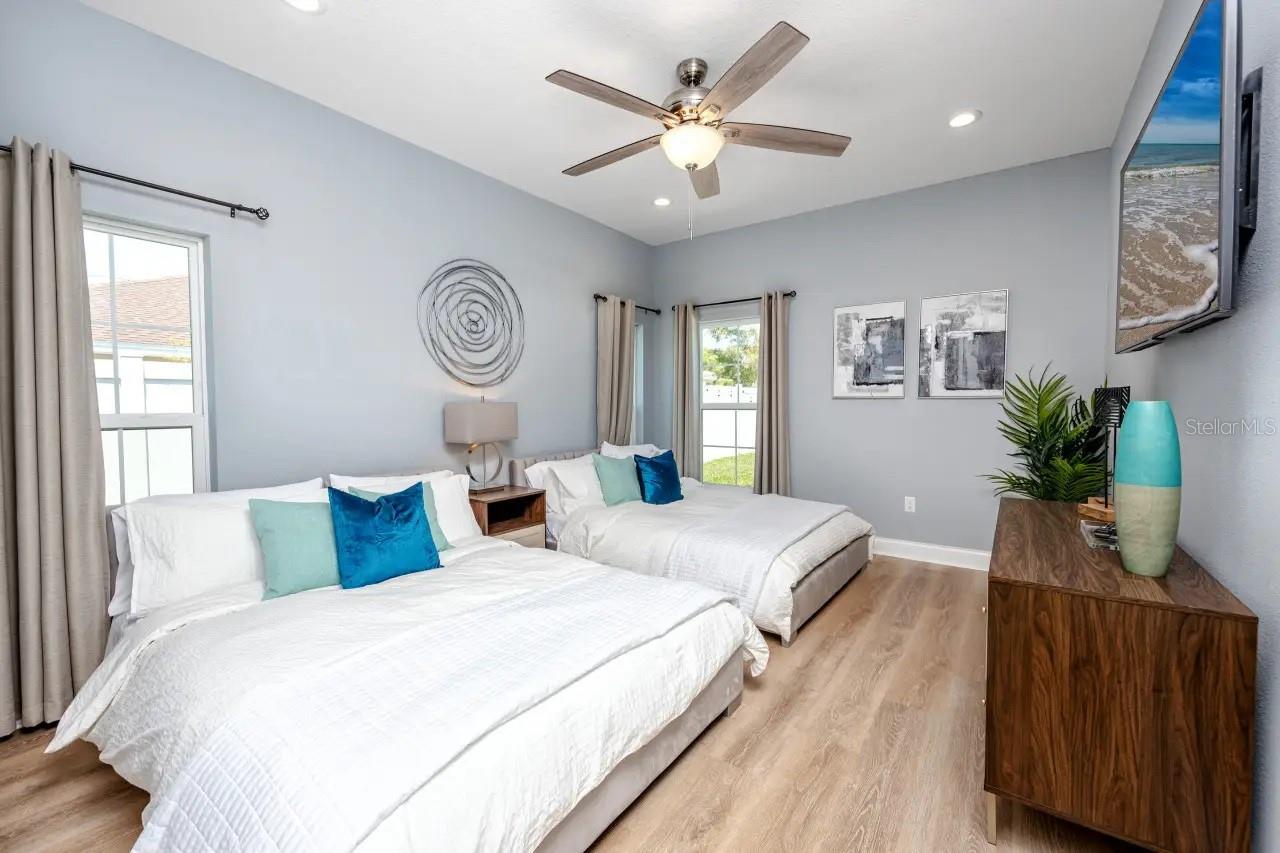 Image 11 of 33 For 920 8th Avenue Nw