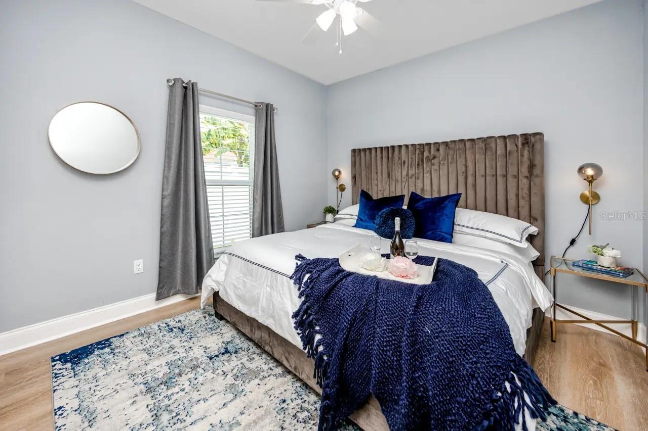 Image 14 of 33 For 920 8th Avenue Nw