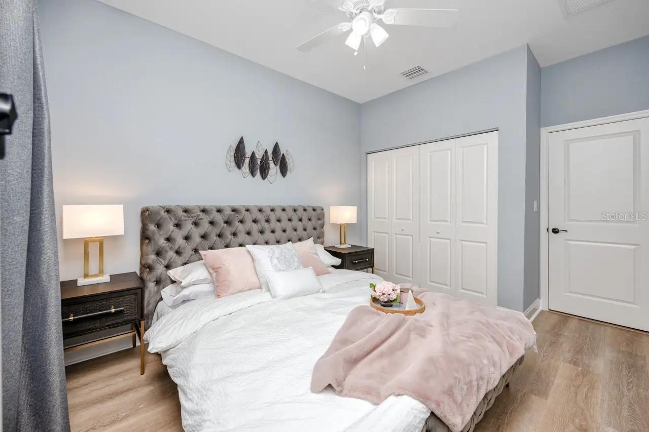 Image 19 of 33 For 920 8th Avenue Nw