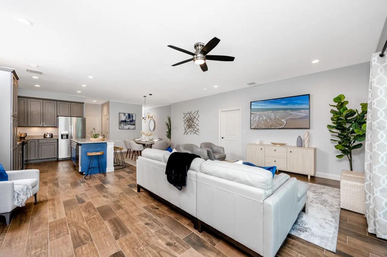 Image 3 of 33 For 920 8th Avenue Nw