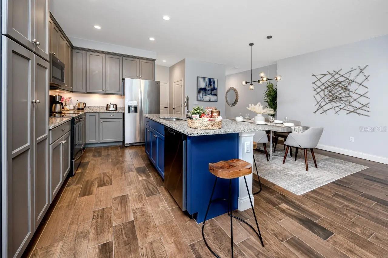 Image 5 of 33 For 920 8th Avenue Nw