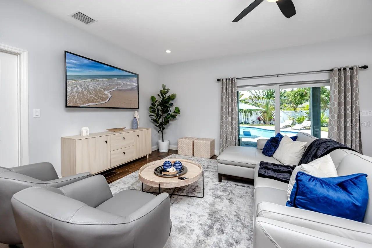 Image 6 of 33 For 920 8th Avenue Nw