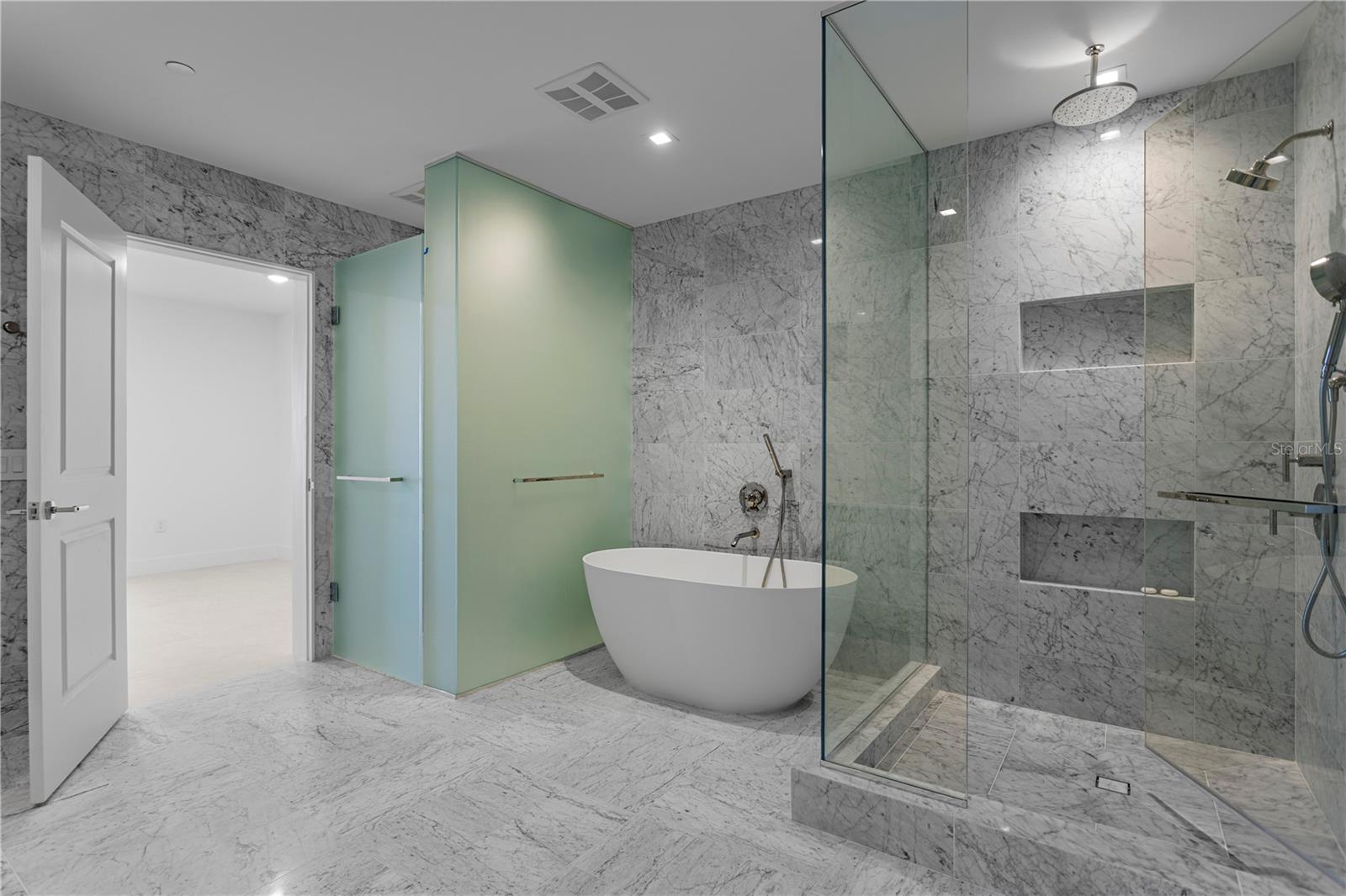 Image 10 of 93 For 3015 Ysabella Avenue 1503