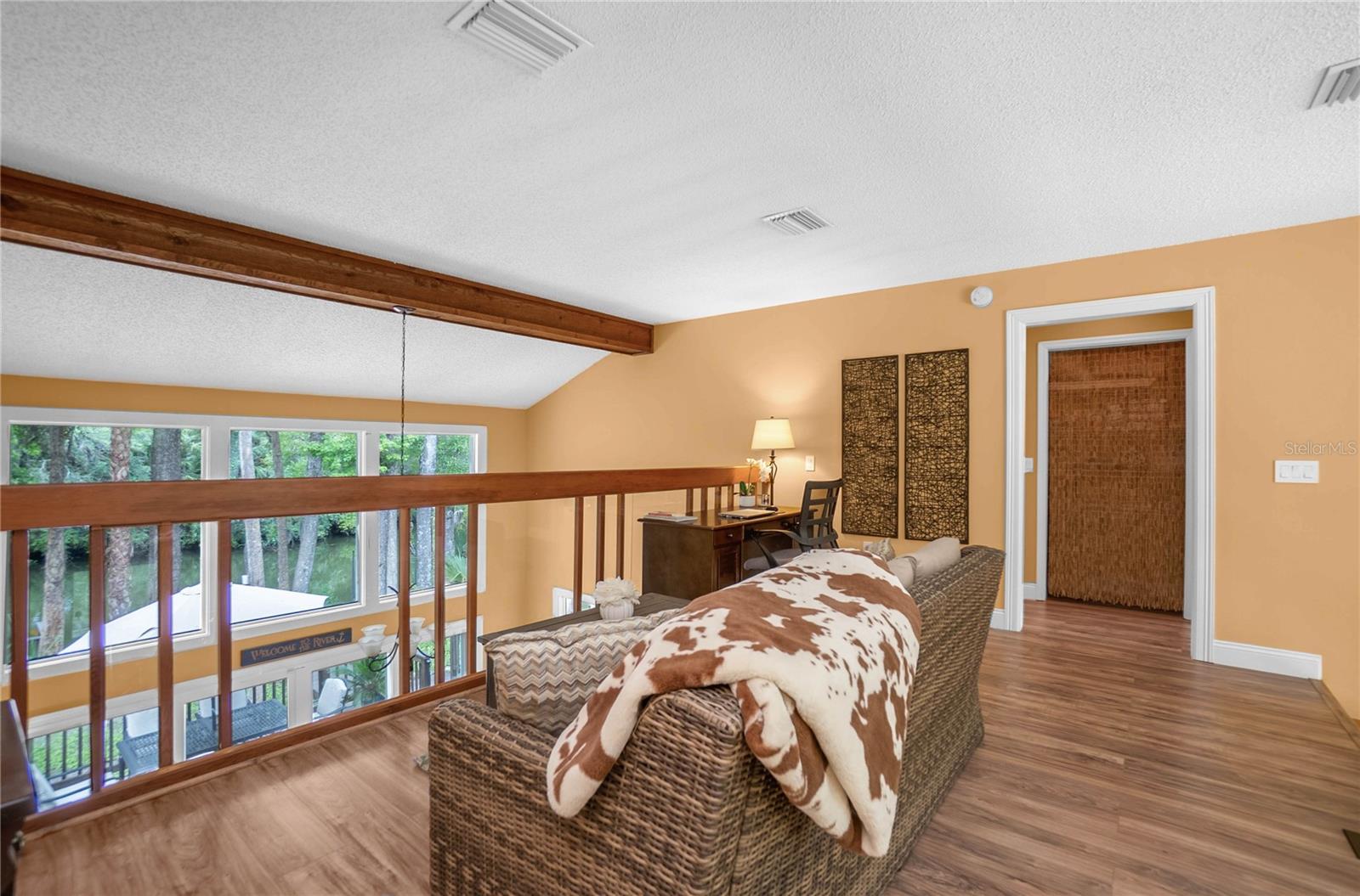 Image 15 of 35 For 28 Rivertrail Drive