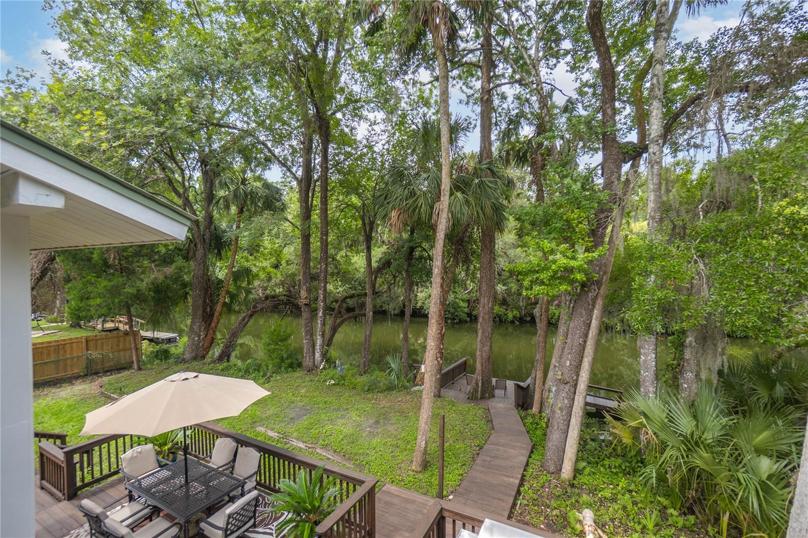 Image 17 of 35 For 28 Rivertrail Drive