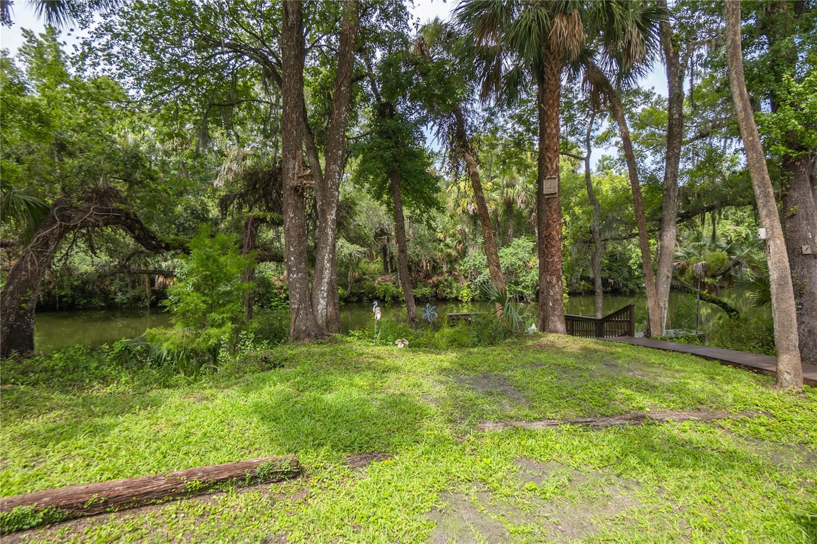 Image 27 of 35 For 28 Rivertrail Drive