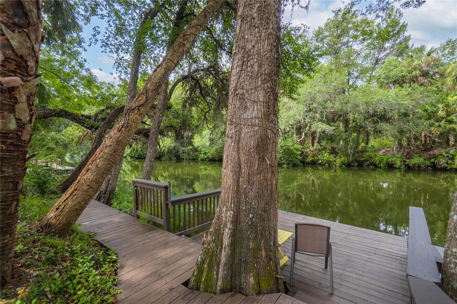 Image 29 of 35 For 28 Rivertrail Drive