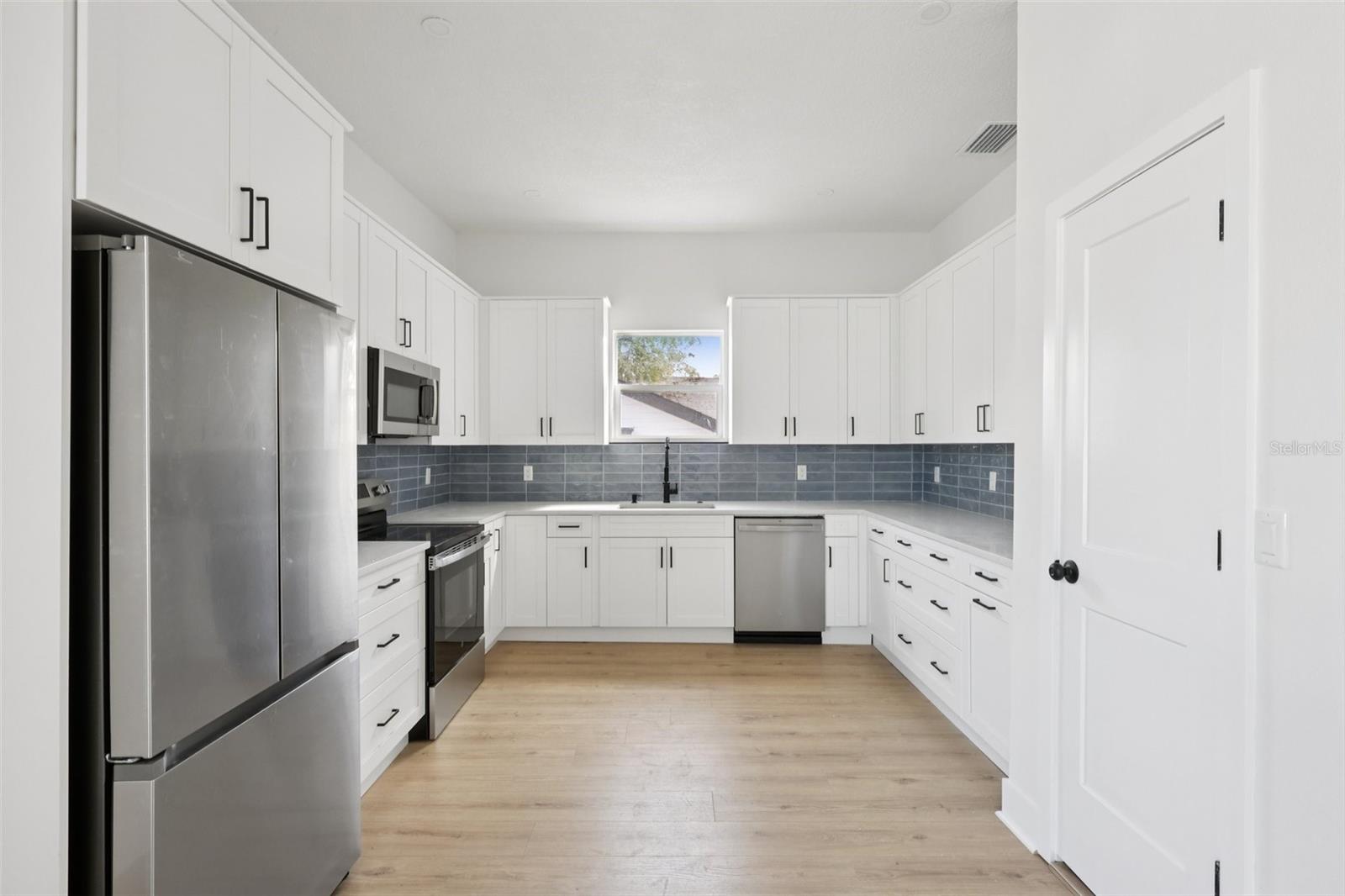 Image 12 of 45 For 3015 Sanchez Street