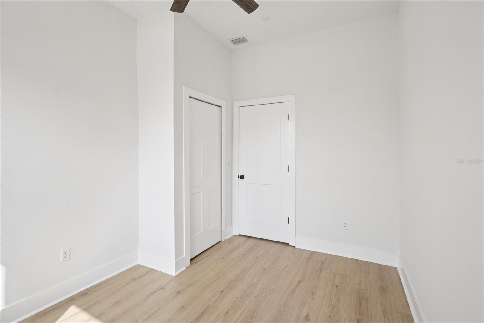 Image 24 of 45 For 3015 Sanchez Street