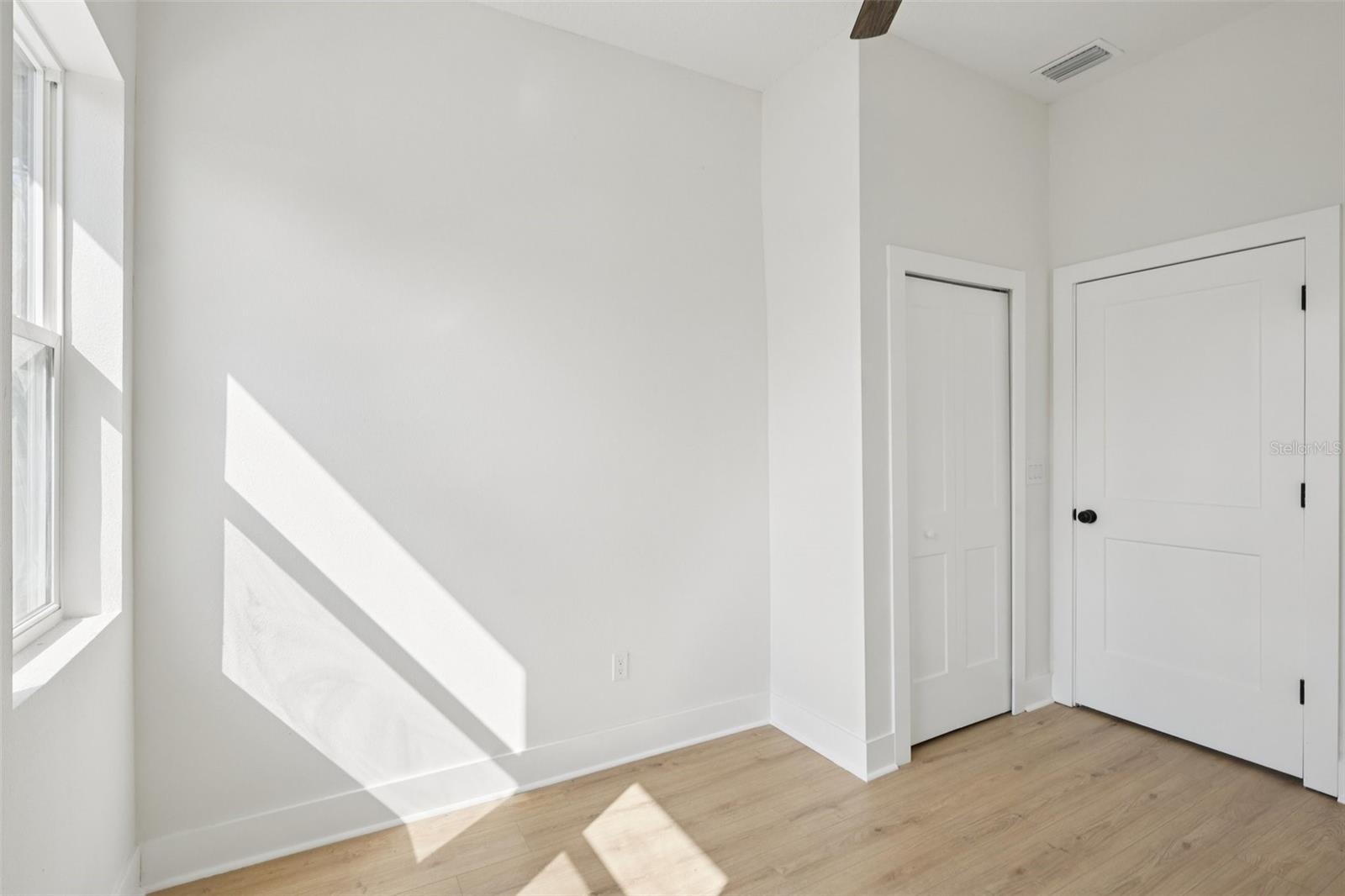 Image 25 of 45 For 3015 Sanchez Street