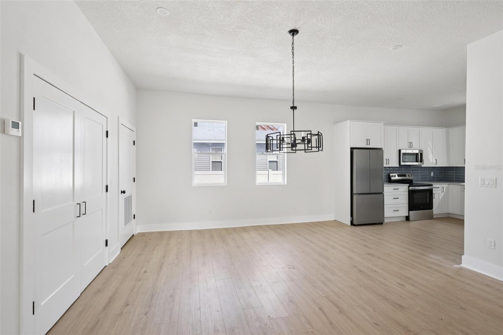 Image 5 of 45 For 3015 Sanchez Street