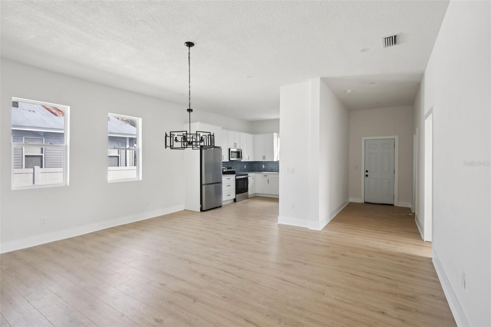 Image 8 of 45 For 3015 Sanchez Street