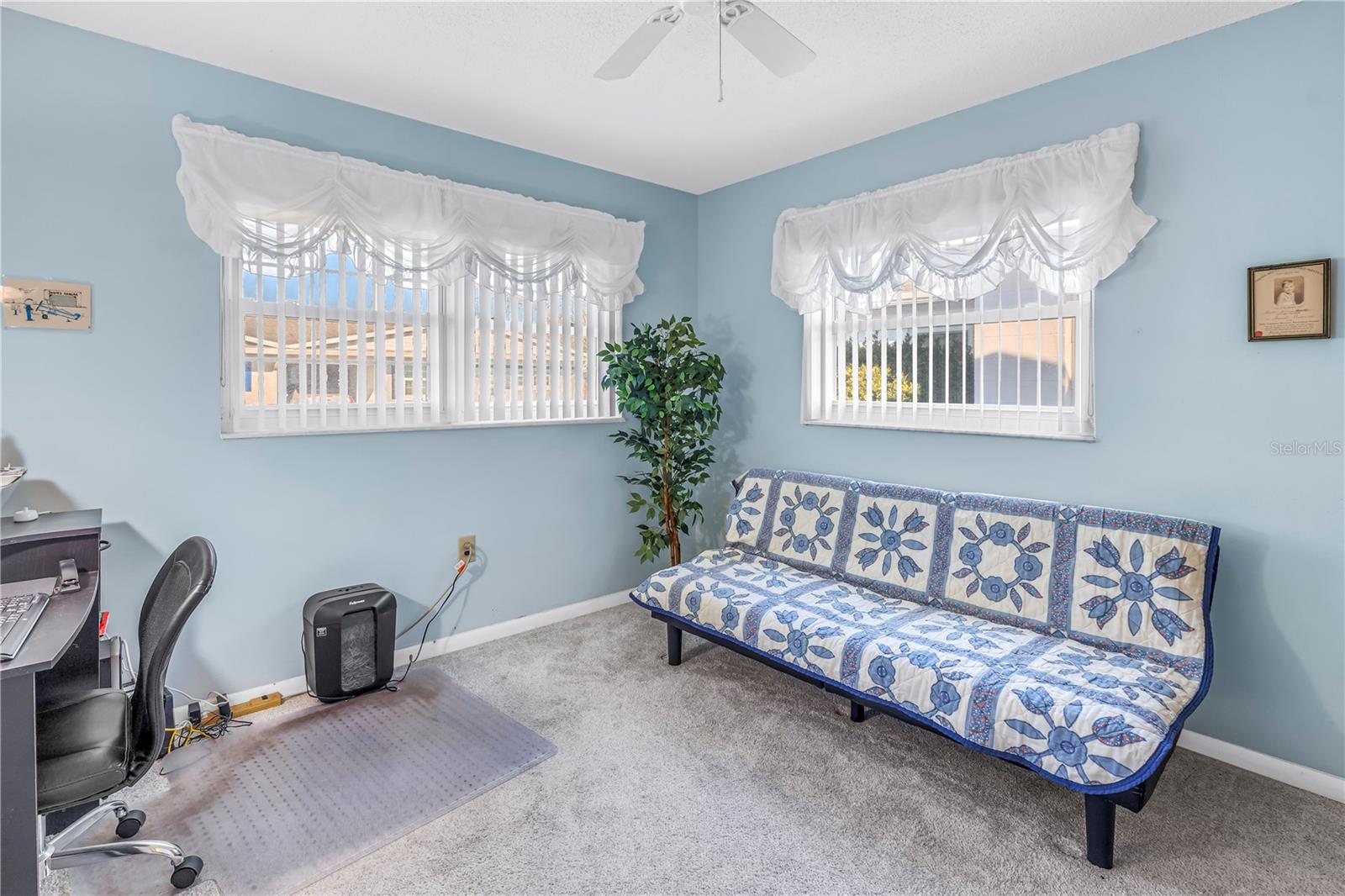 Image 11 of 32 For 10007 Daffodil Street N 183