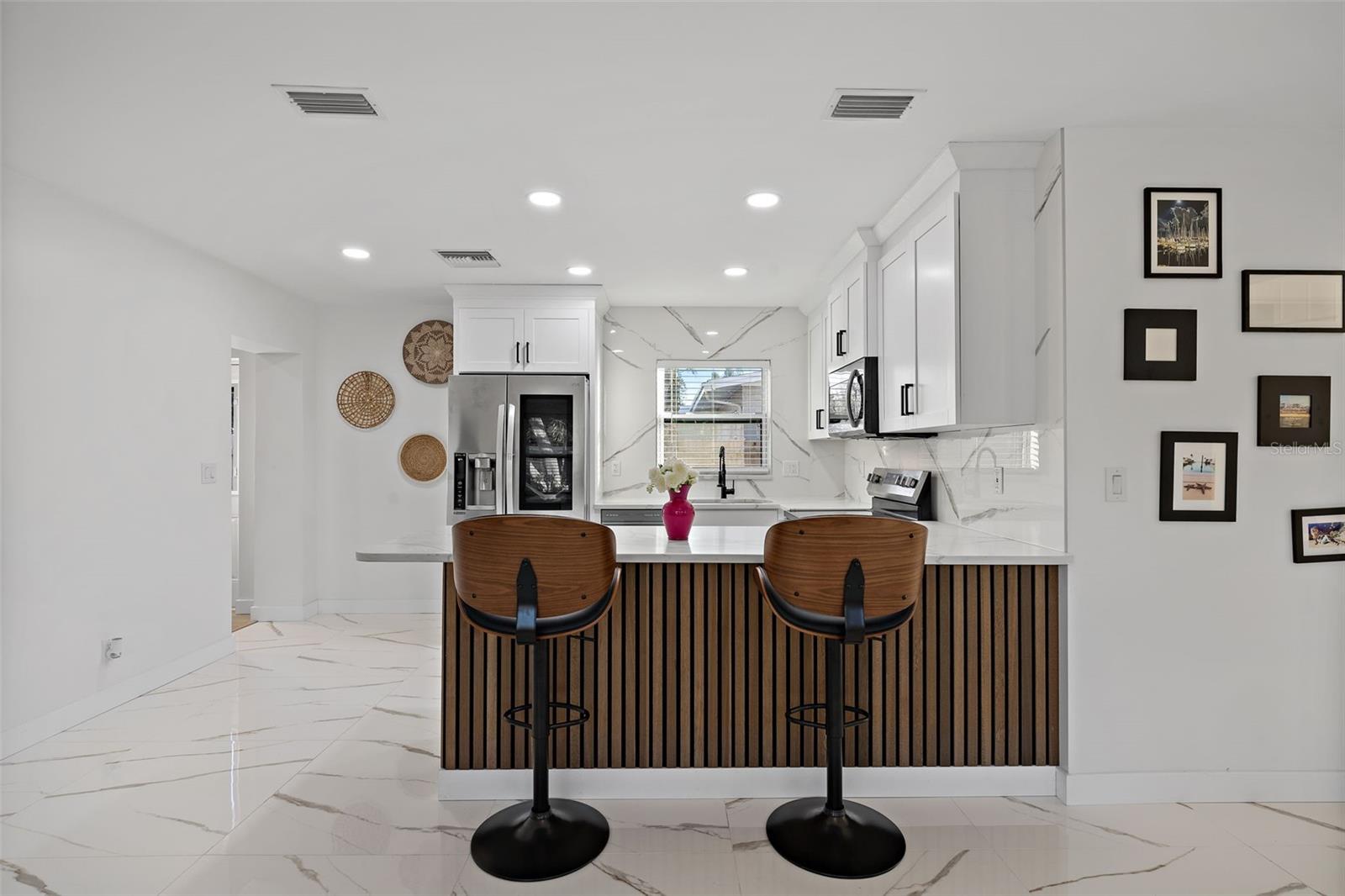 Listing photo id 24 for 1600 Connecticut Avenue Ne