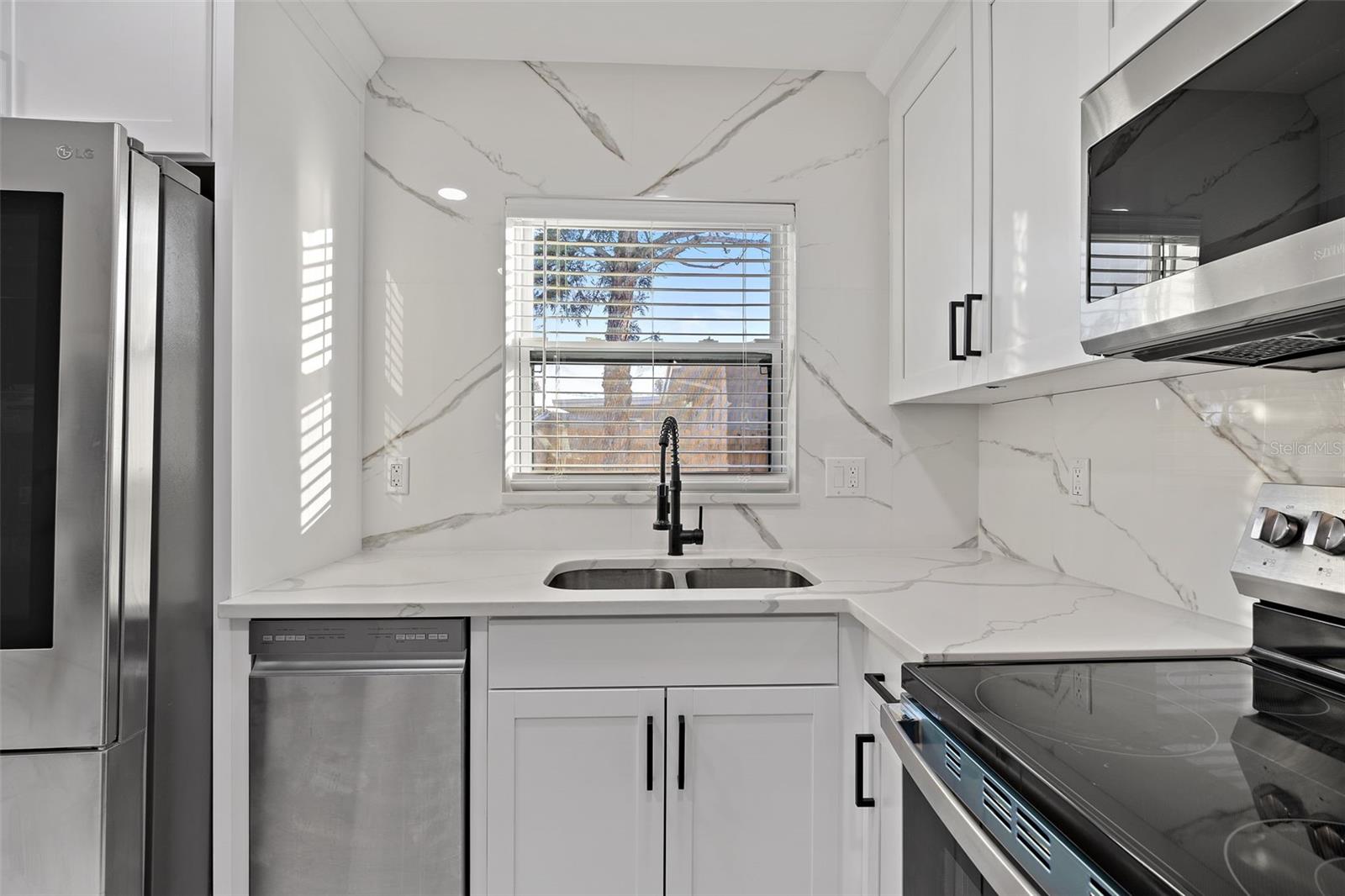 Listing photo id 27 for 1600 Connecticut Avenue Ne