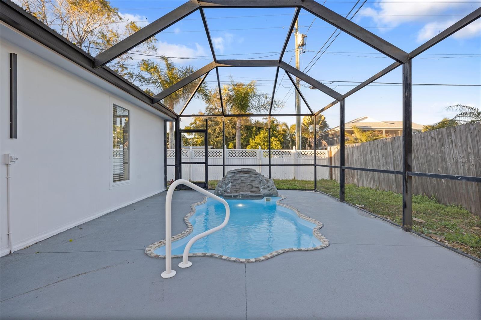 Listing photo id 32 for 1600 Connecticut Avenue Ne