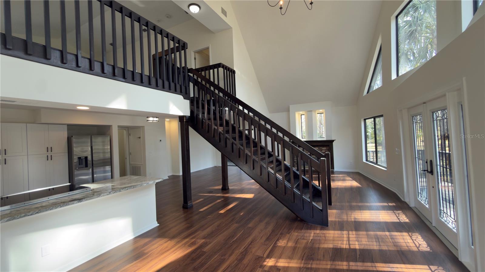 Image 4 of 31 For 8140 Pimlico Place