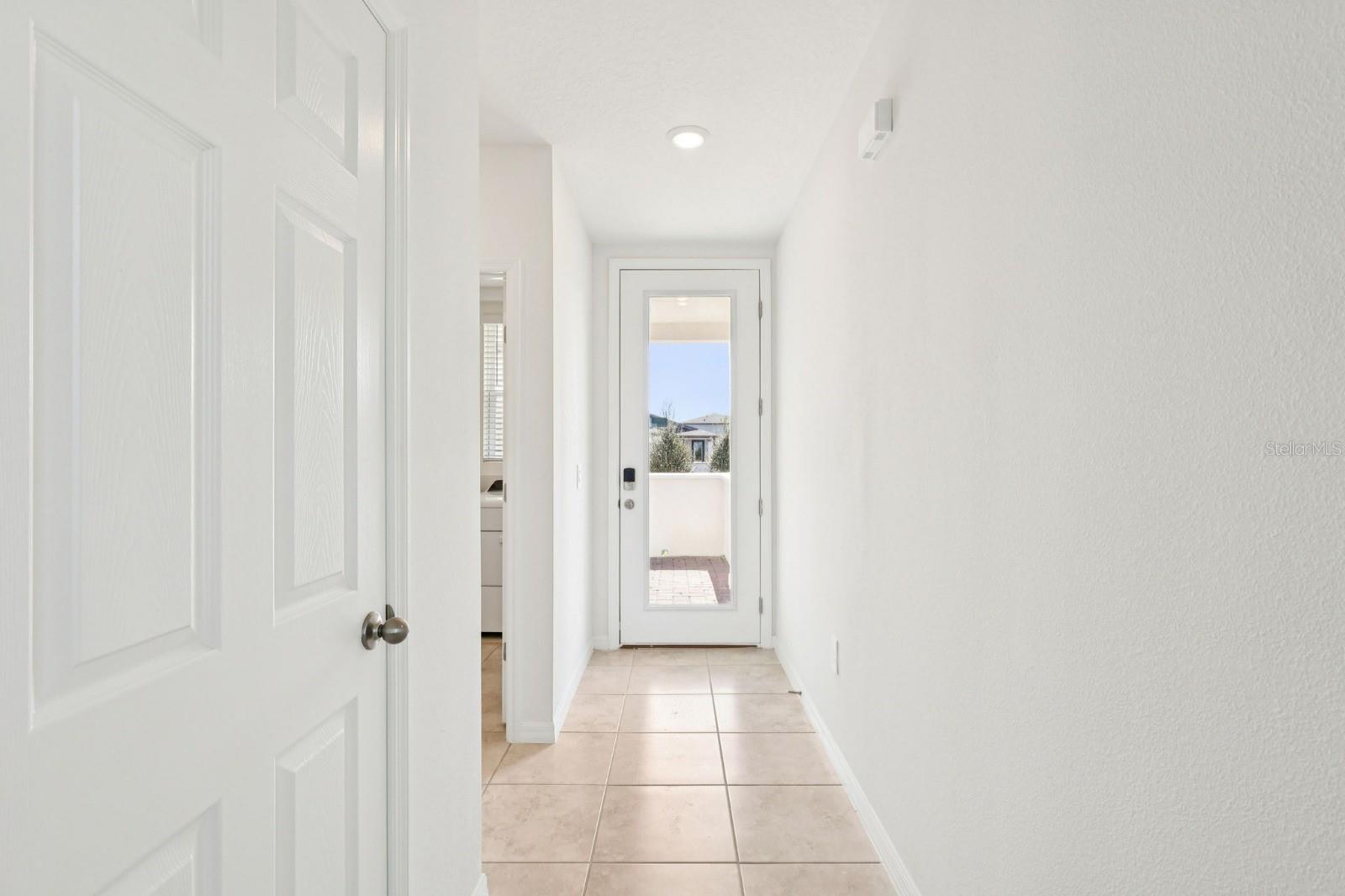 Image 10 of 32 For 622 Pennywort Street