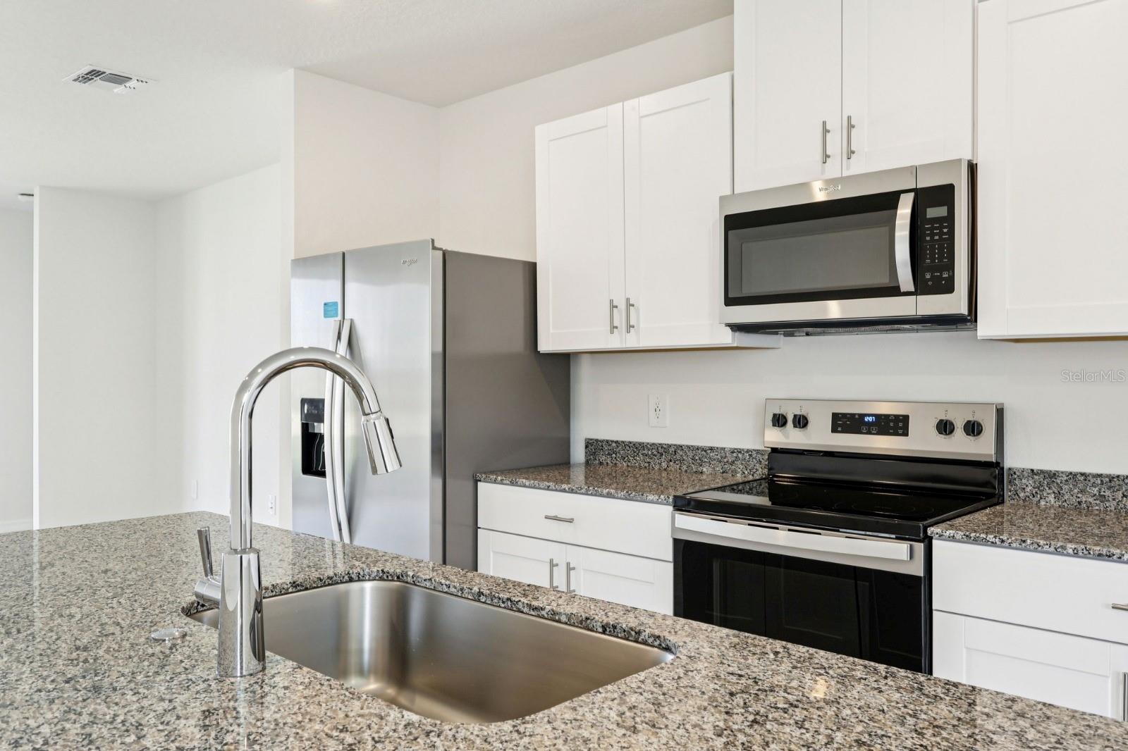 Image 11 of 32 For 622 Pennywort Street