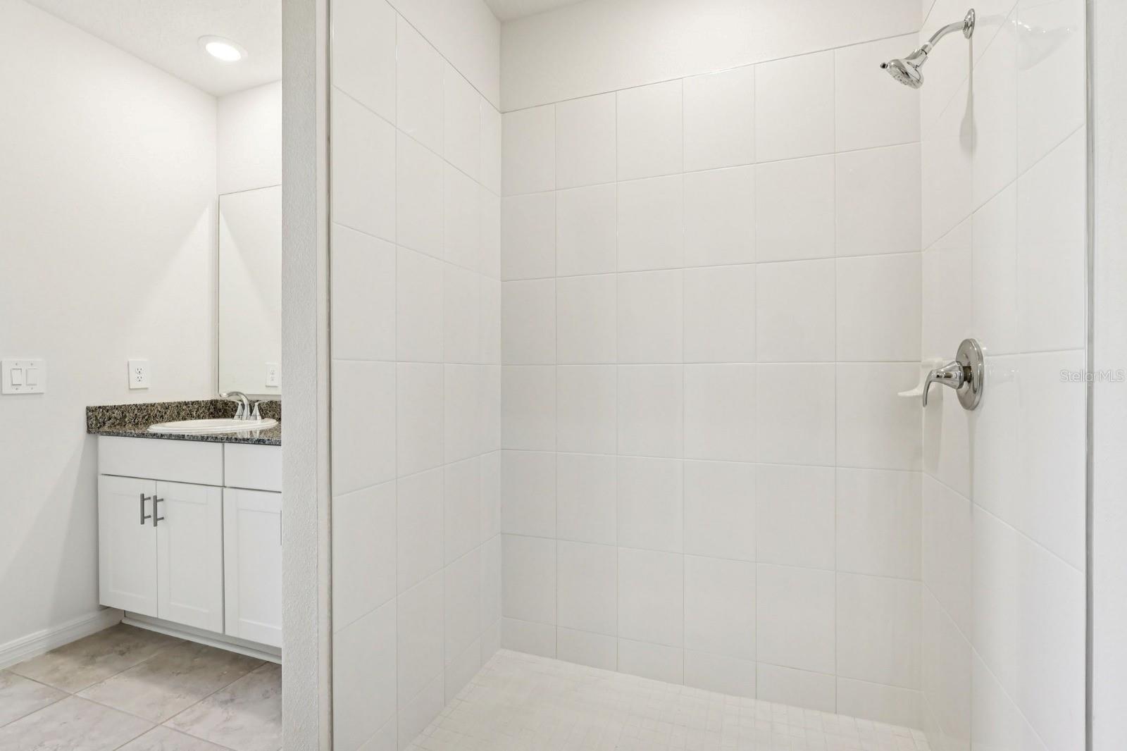 Image 17 of 32 For 622 Pennywort Street