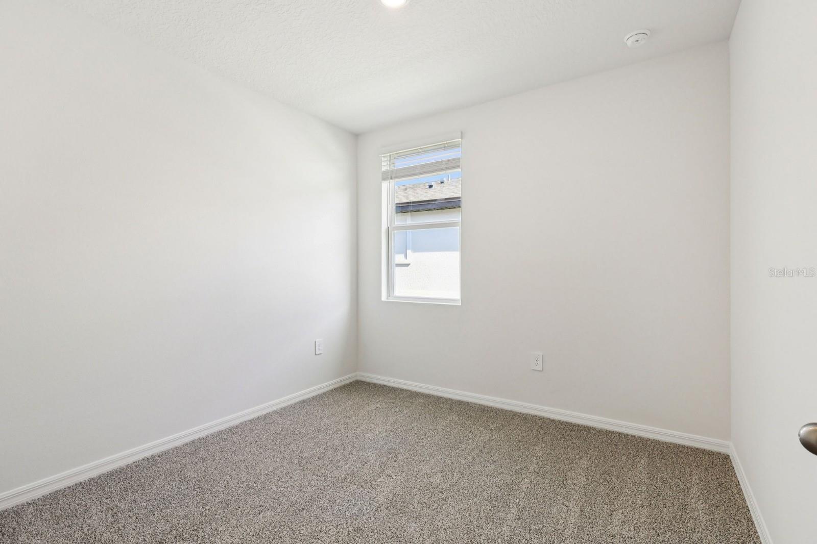 Image 23 of 32 For 622 Pennywort Street