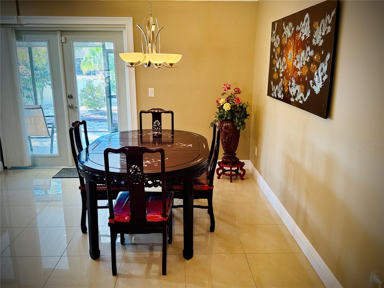 Image 10 of 42 For 6512 Manila Palm Way