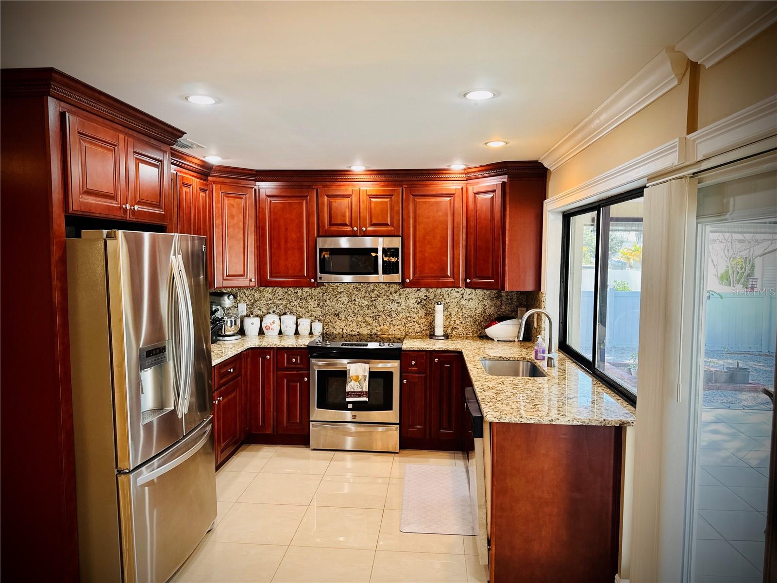 Image 15 of 42 For 6512 Manila Palm Way