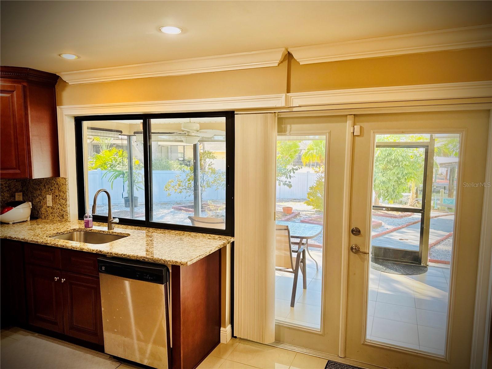 Image 17 of 42 For 6512 Manila Palm Way