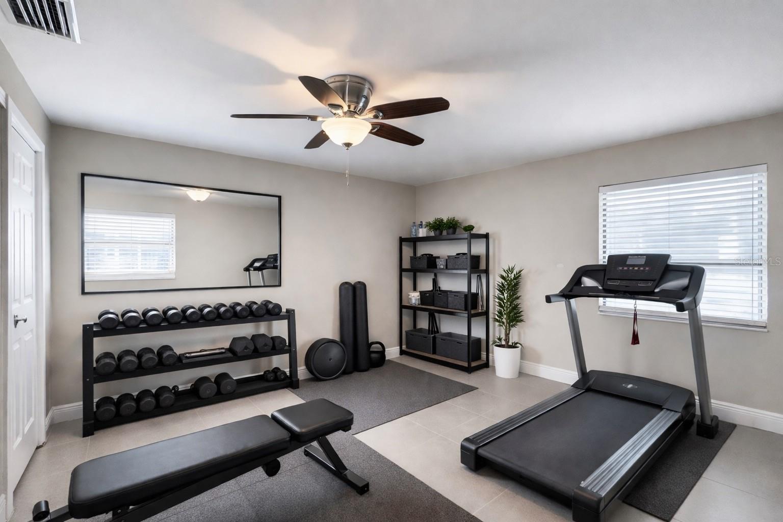 Image 24 of 42 For 6512 Manila Palm Way