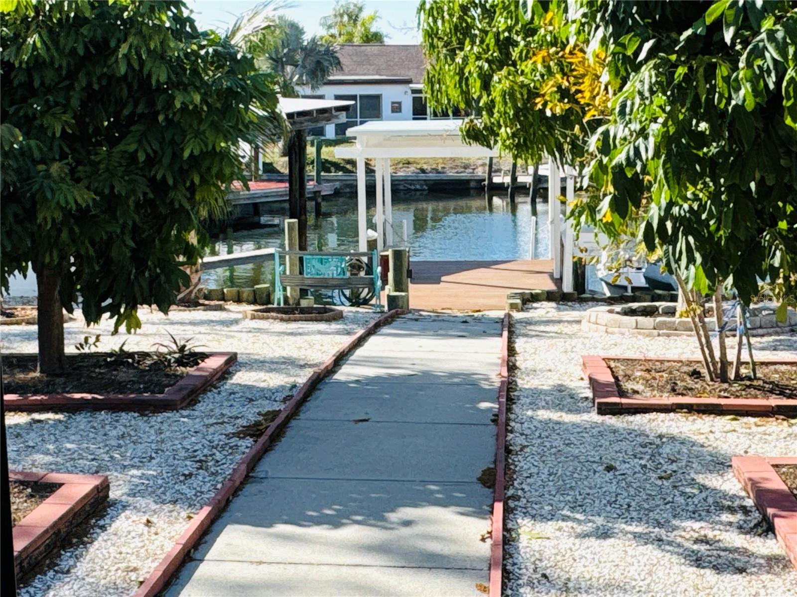 Image 37 of 42 For 6512 Manila Palm Way