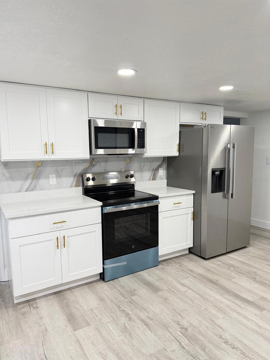 Image 29 of 45 For 12707 Colony Road