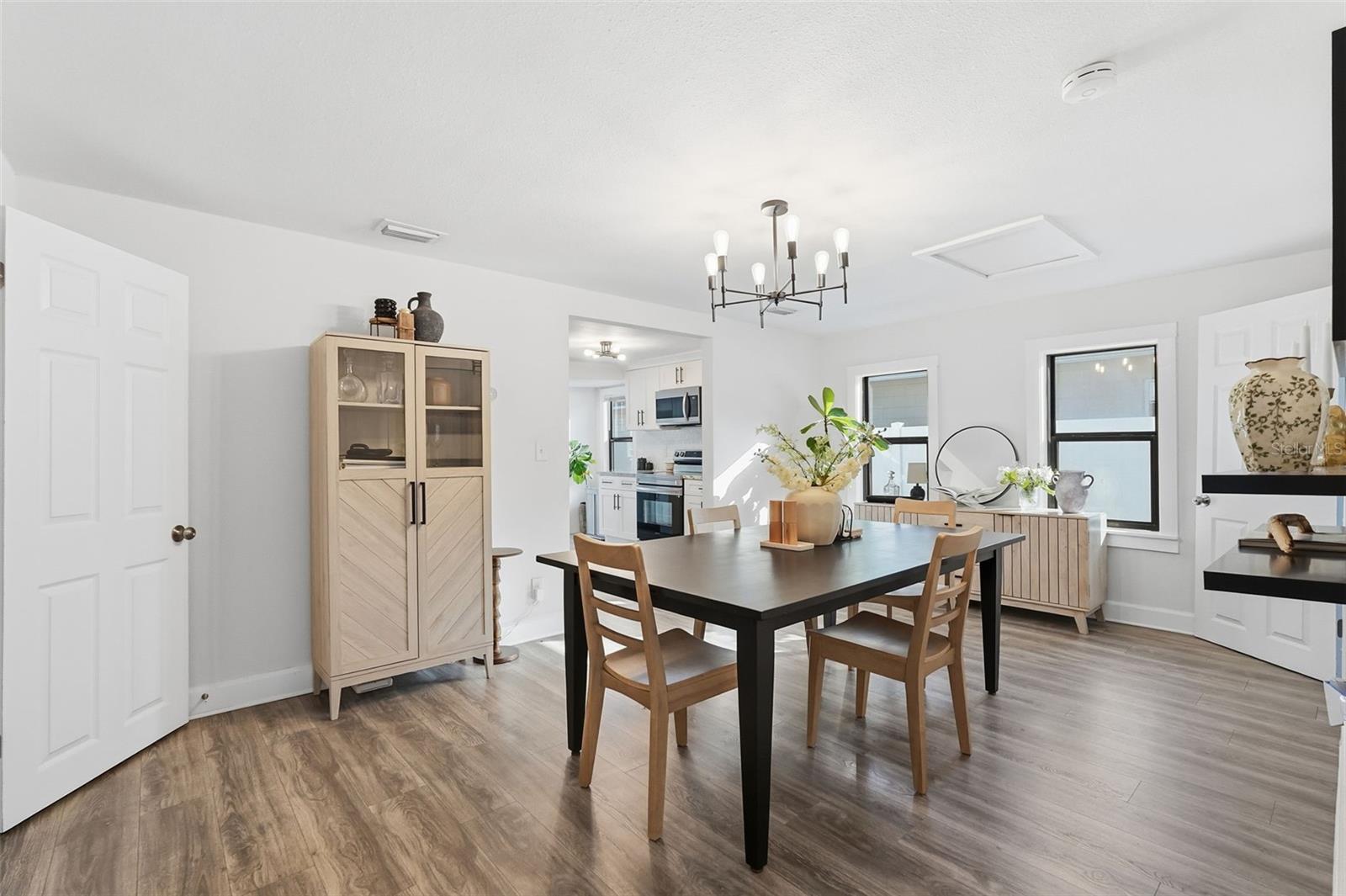 Image 11 of 31 For 3835 4th Avenue N