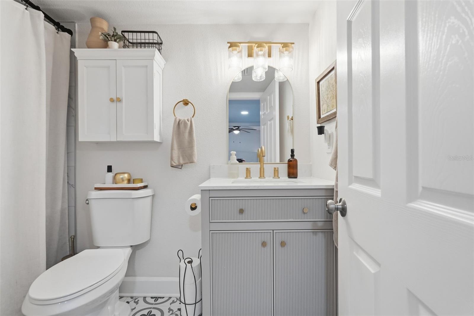 Image 16 of 31 For 3835 4th Avenue N