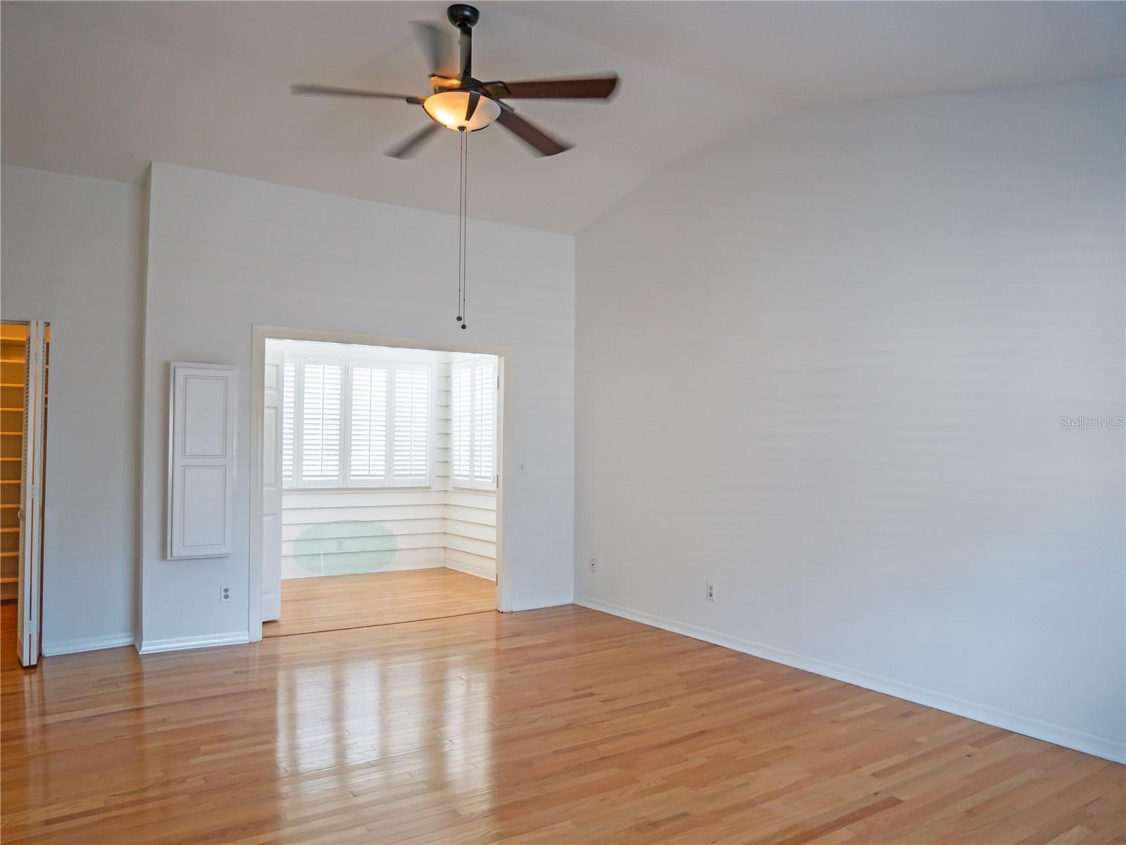 Image 15 of 37 For 325 17th Avenue Ne