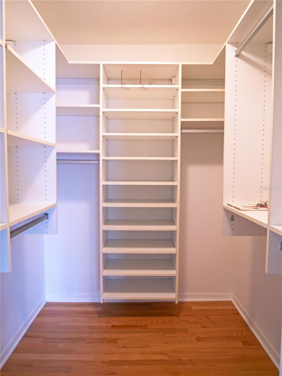 Image 20 of 37 For 325 17th Avenue Ne