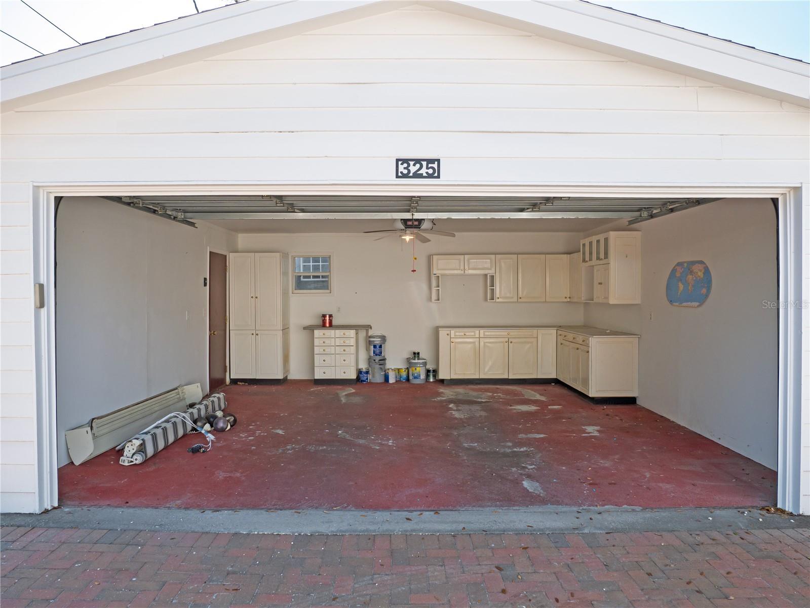 Image 29 of 37 For 325 17th Avenue Ne