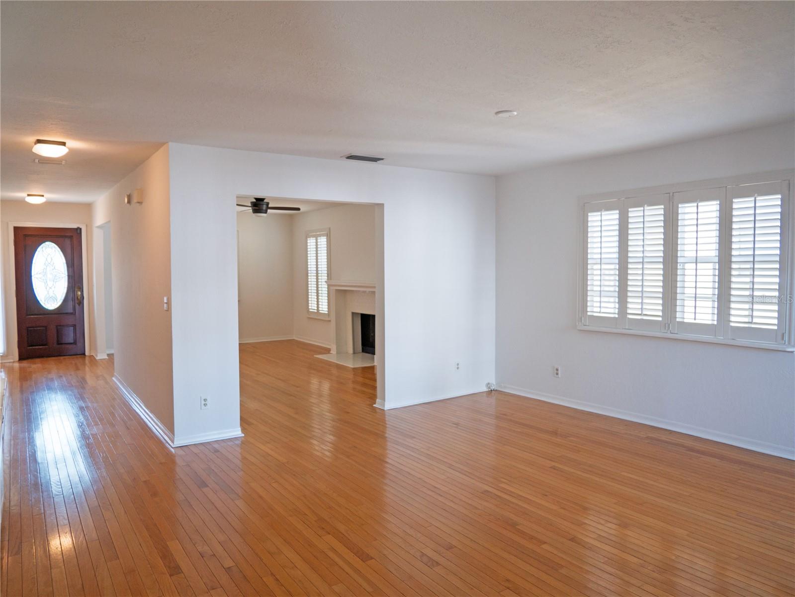 Image 3 of 37 For 325 17th Avenue Ne