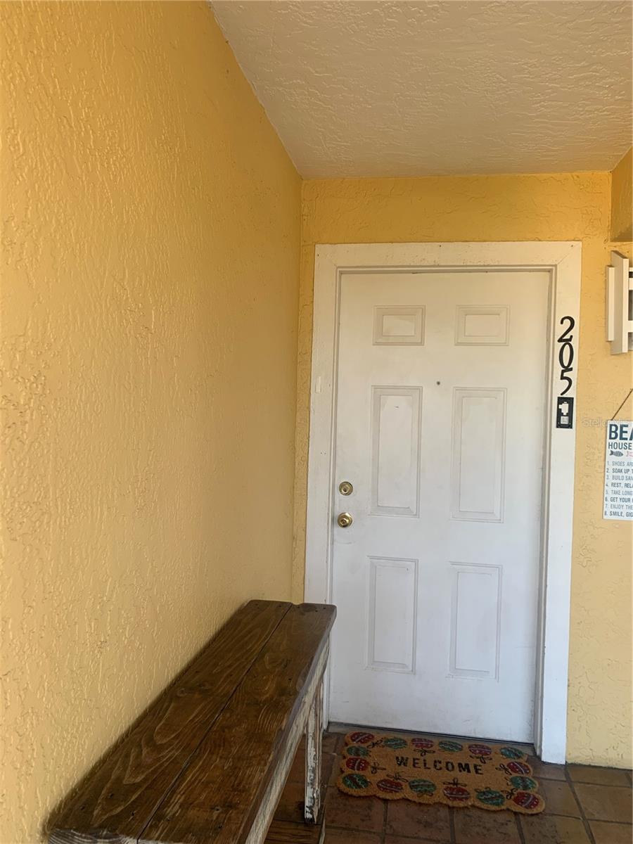 Image 10 of 26 For 1125 Pinellas Bayway S 205