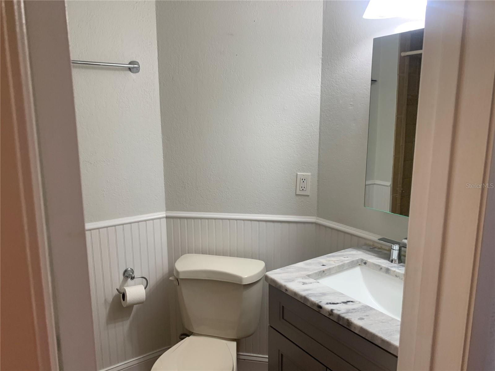 Image 17 of 26 For 1125 Pinellas Bayway S 205