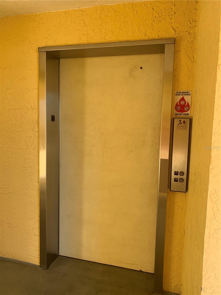 Image 9 of 26 For 1125 Pinellas Bayway S 205