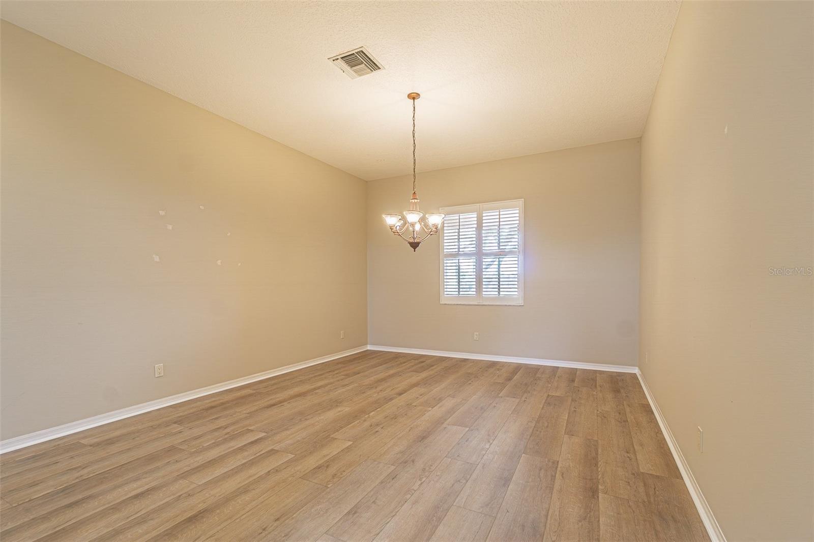 Image 13 of 38 For 12124 94th Way