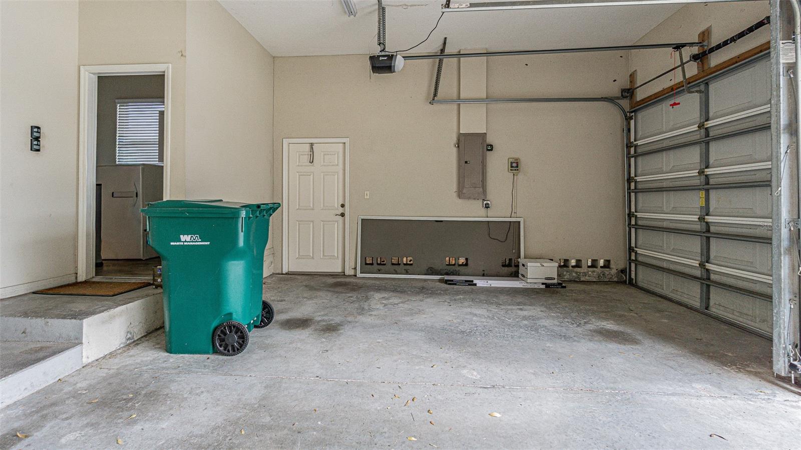 Image 20 of 38 For 12124 94th Way