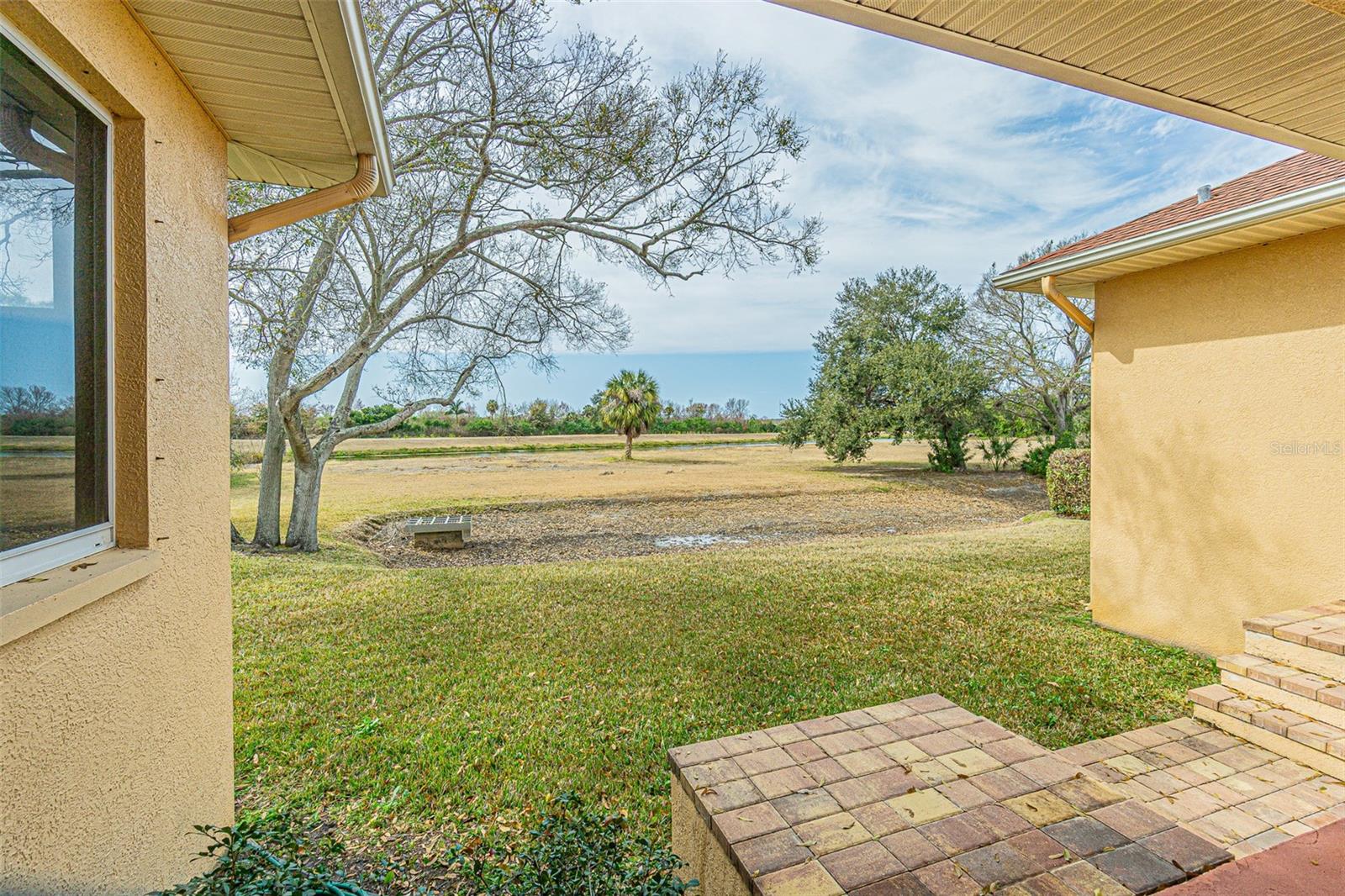 Image 21 of 38 For 12124 94th Way