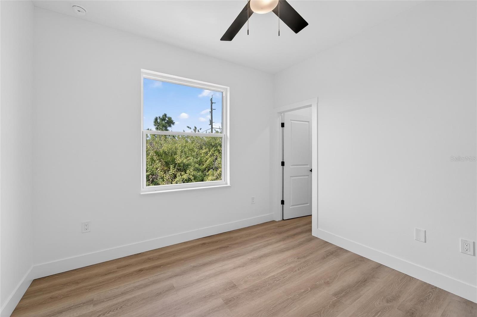 Image 46 of 77 For 14242 Ingraham Boulevard